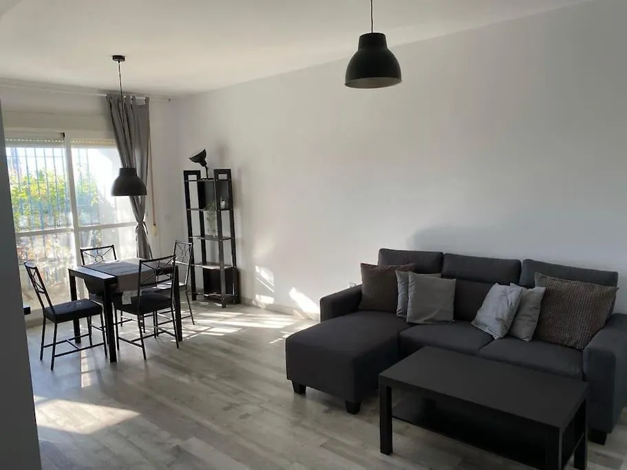 Modern 1 Bed Apartment In Estepona Port Beach & Pool