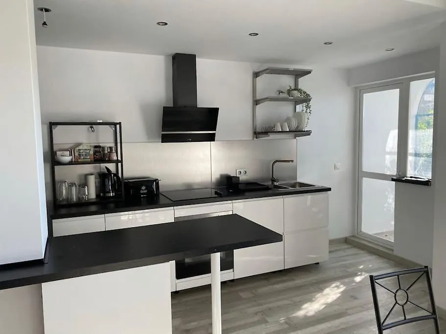Modern 1 Bed Apartment In Estepona Port Beach & Pool